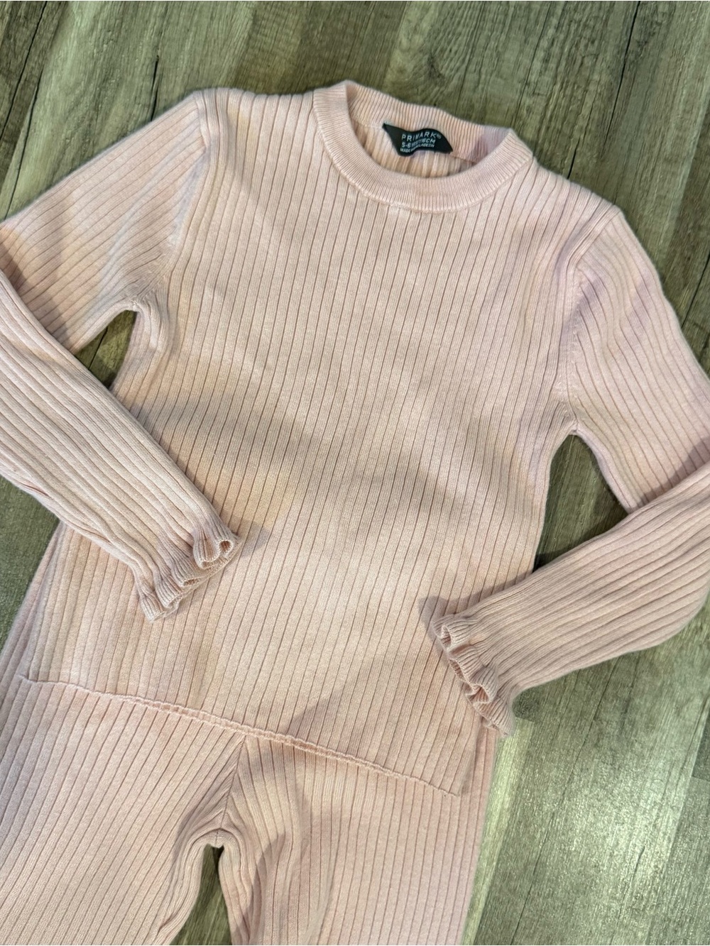 Primark Girls Light Pink knit Ribbed Two-Piece Set with Ruffle Trim - Picture 2 of 5